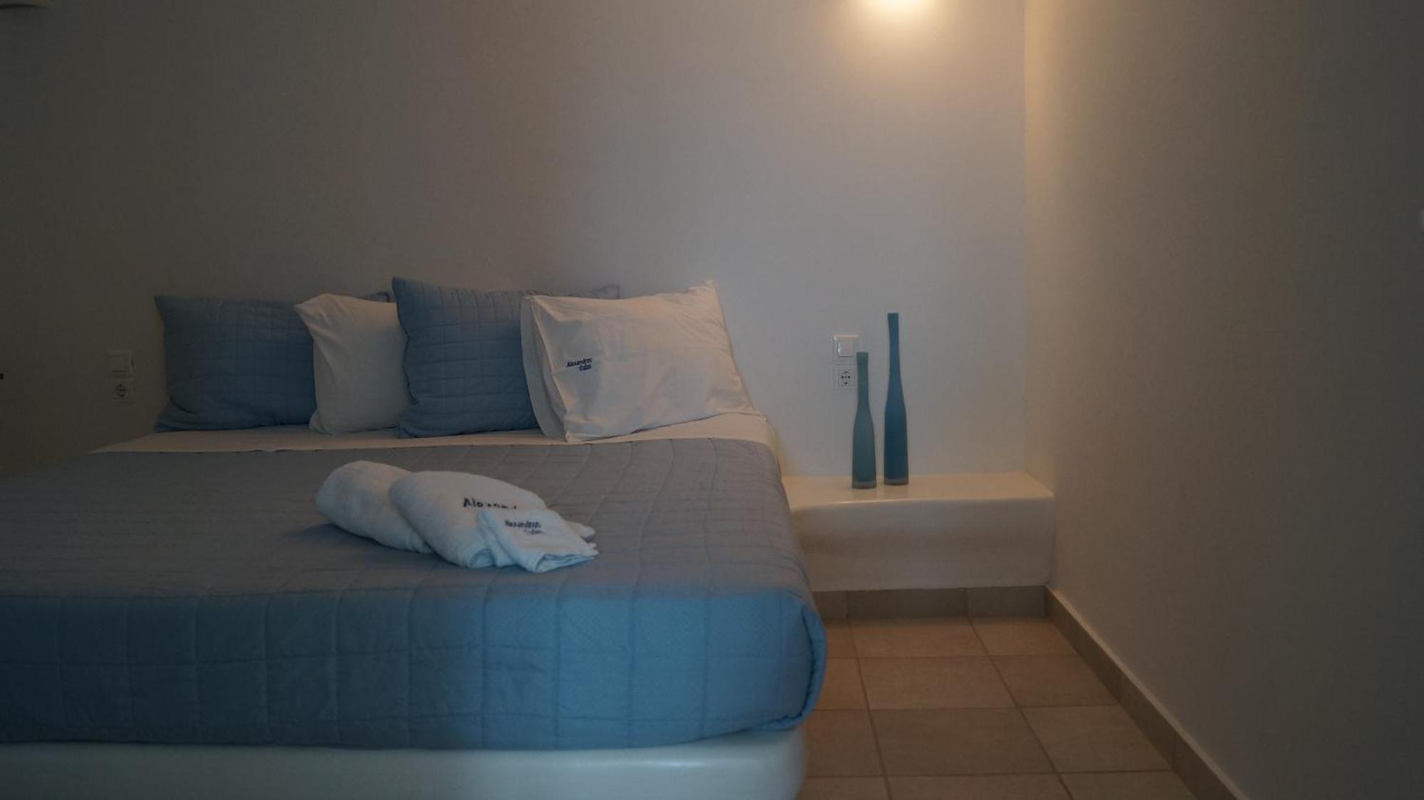 Alexandros Apartments Naousa  Bagian luar foto